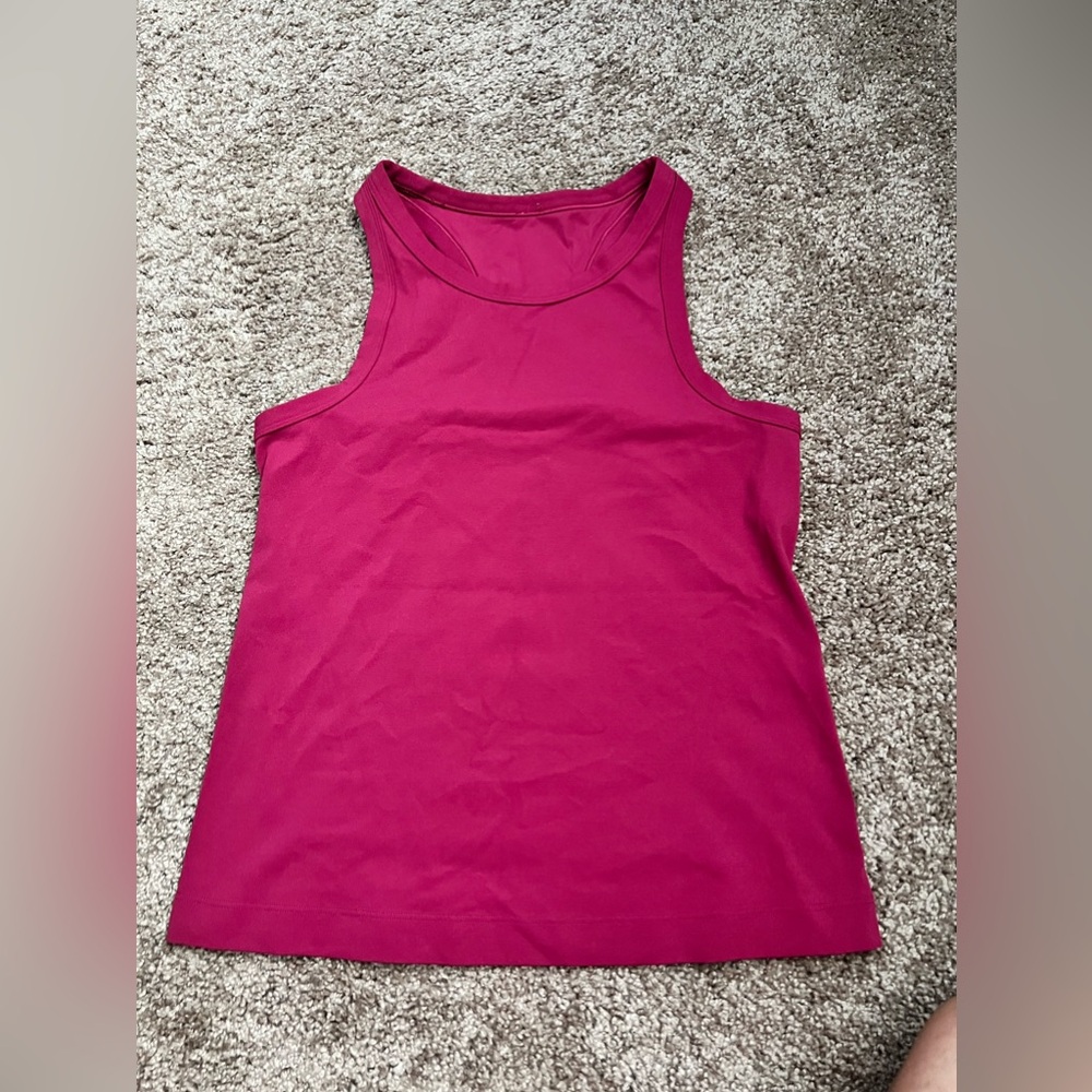 Lululemon tank